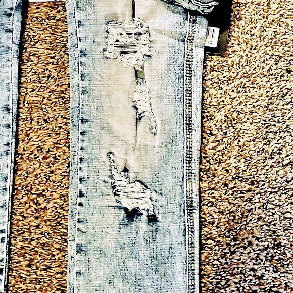 Decibel  Men’s Ripped Cargo Jeans - Picture 8 of 16